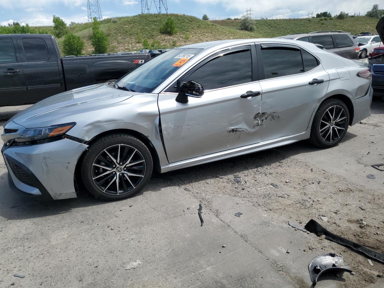 2024 TOYOTA CAMRY