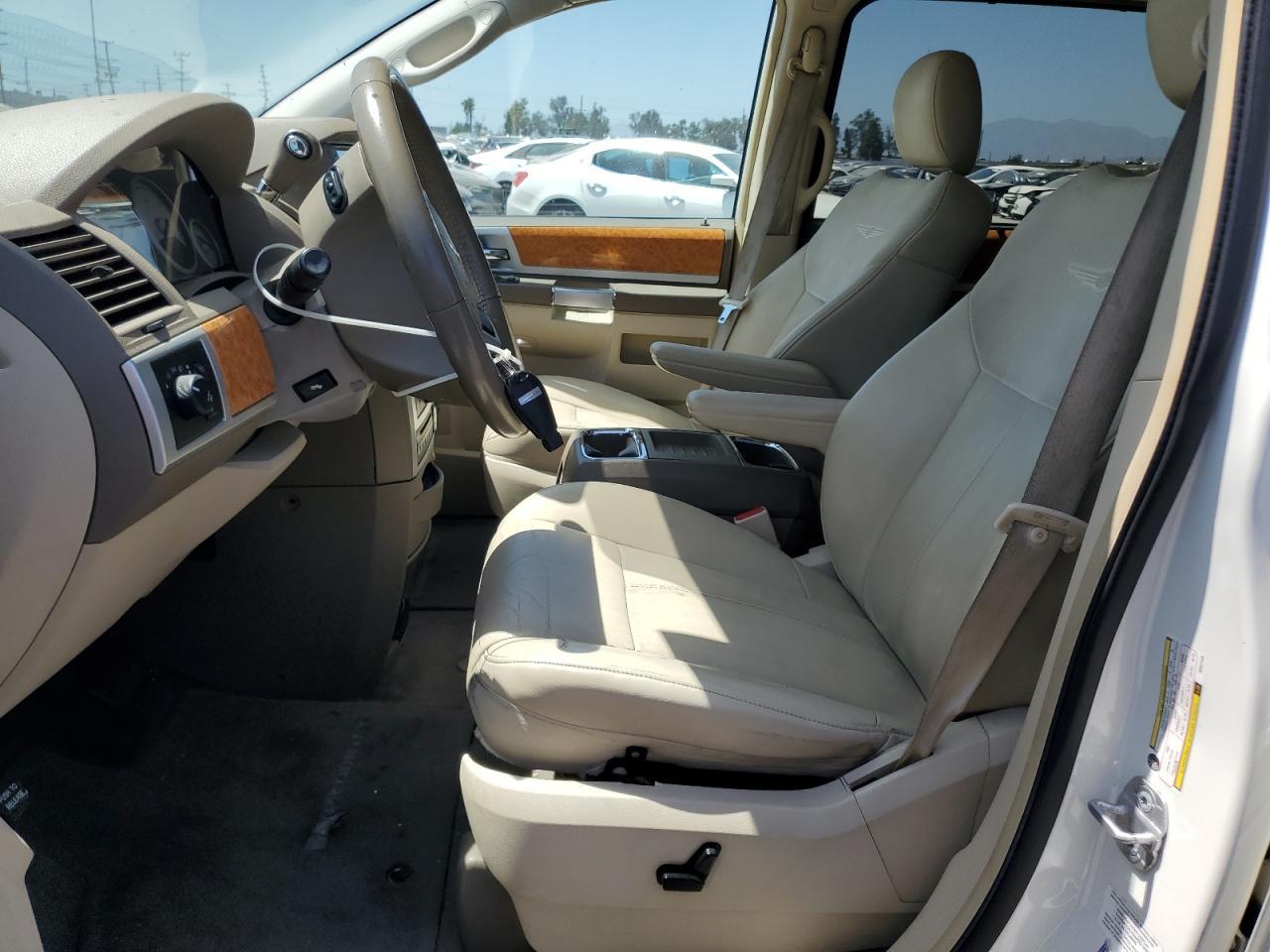 2008 CHRYSLER Town & Country