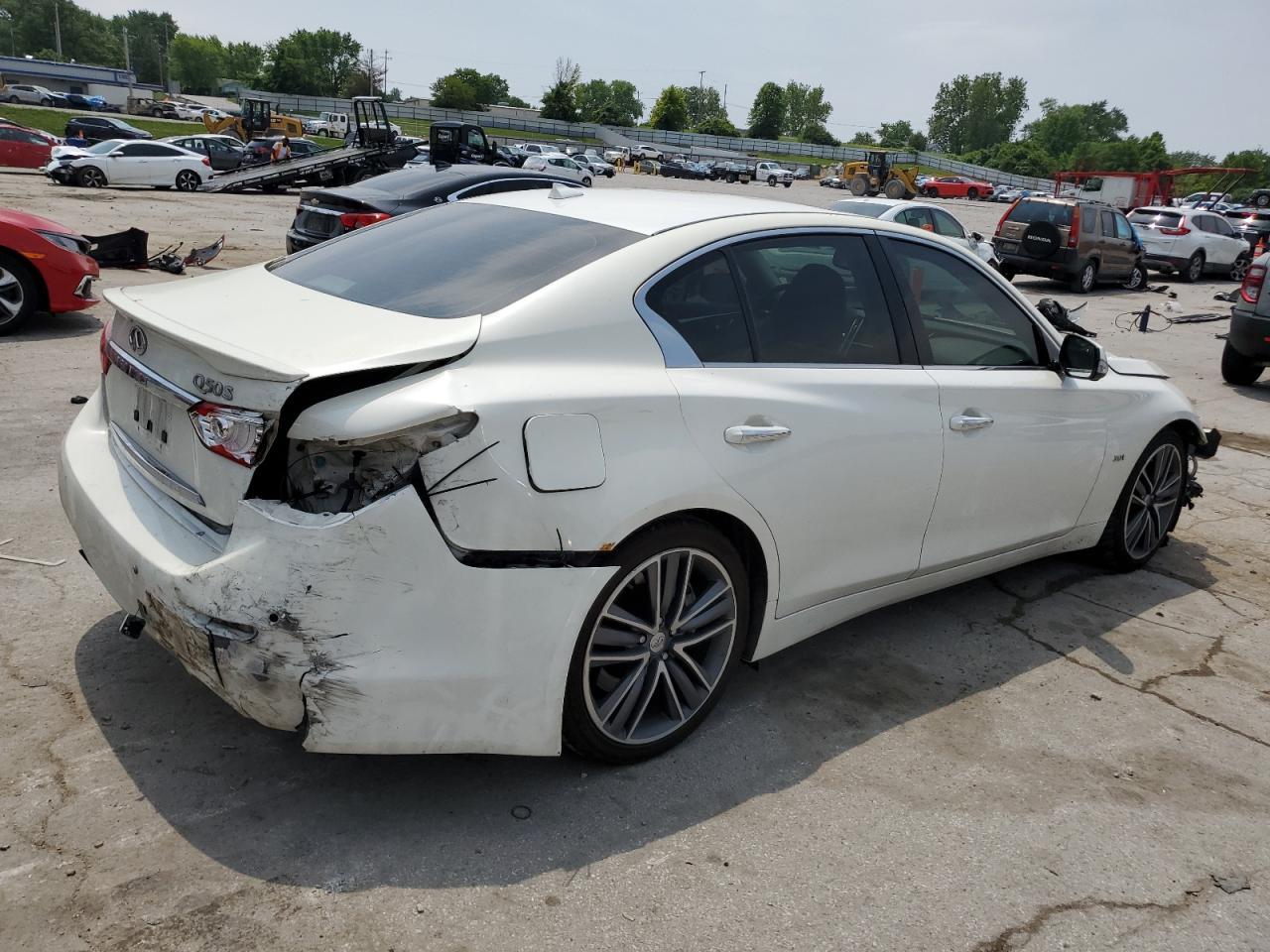 2017 INFINITI Q50