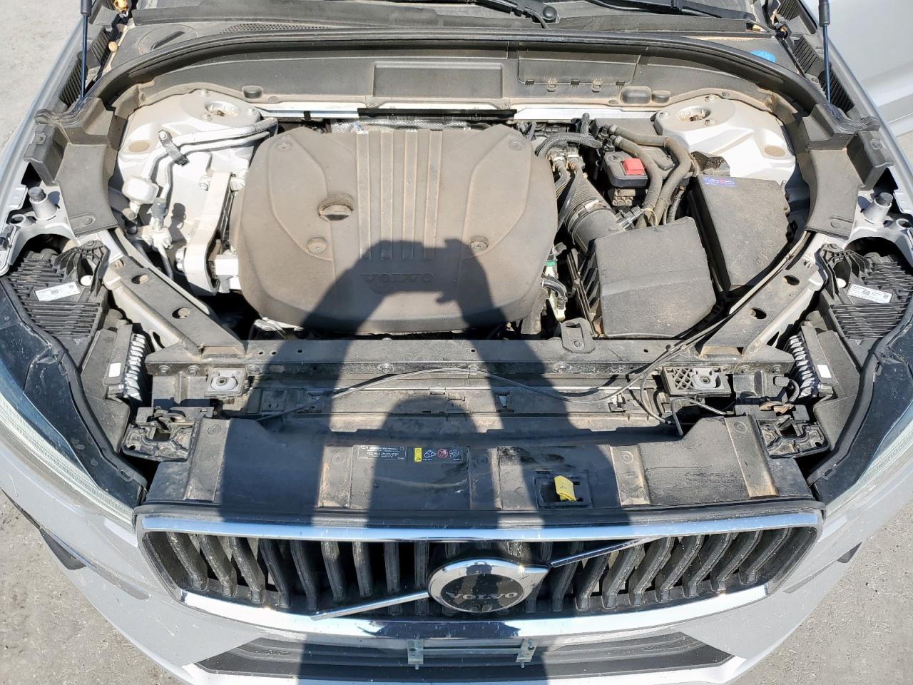 2022 VOLVO XC60