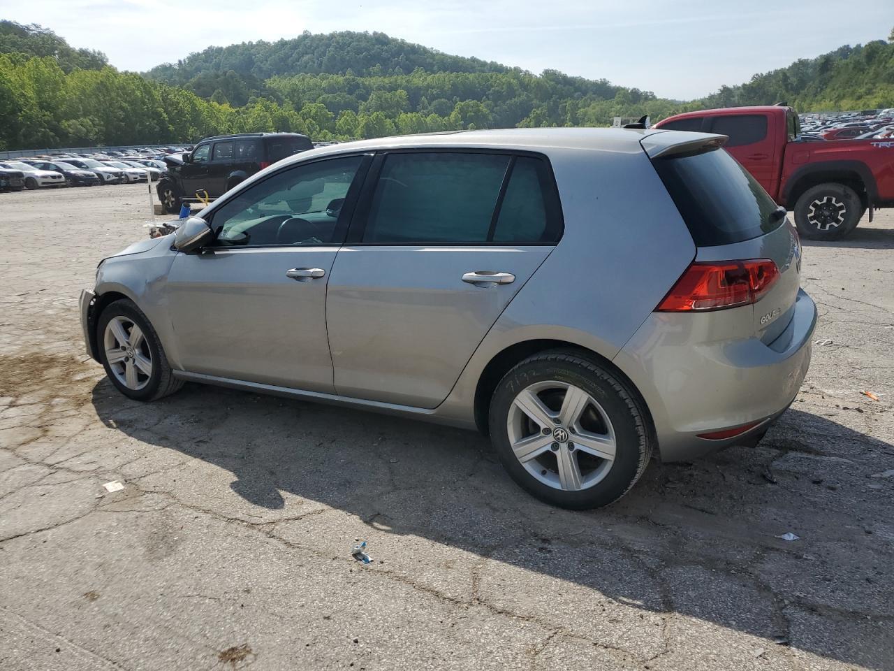 2017 VOLKSWAGEN GOLF