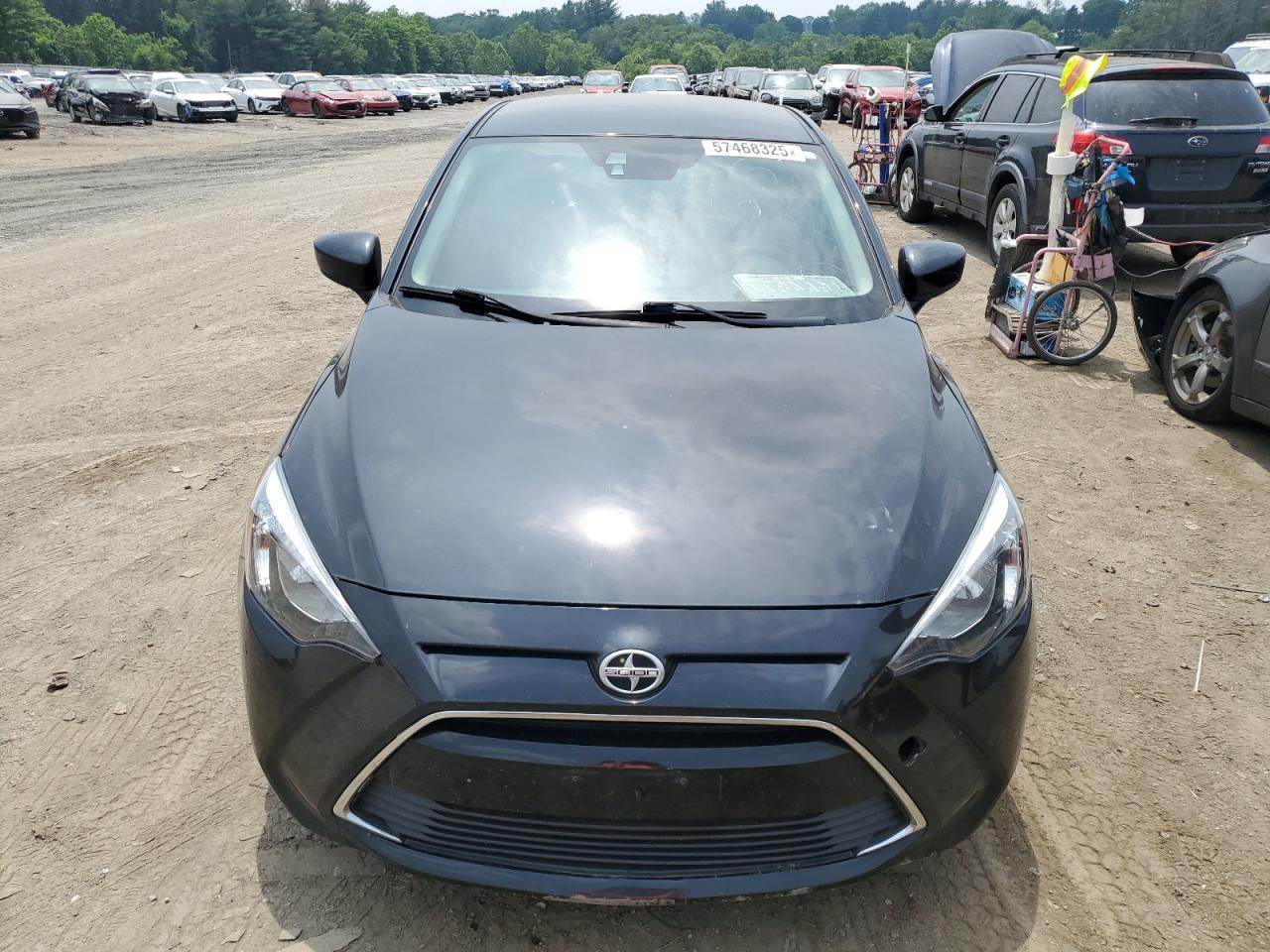 2016 TOYOTA SCION