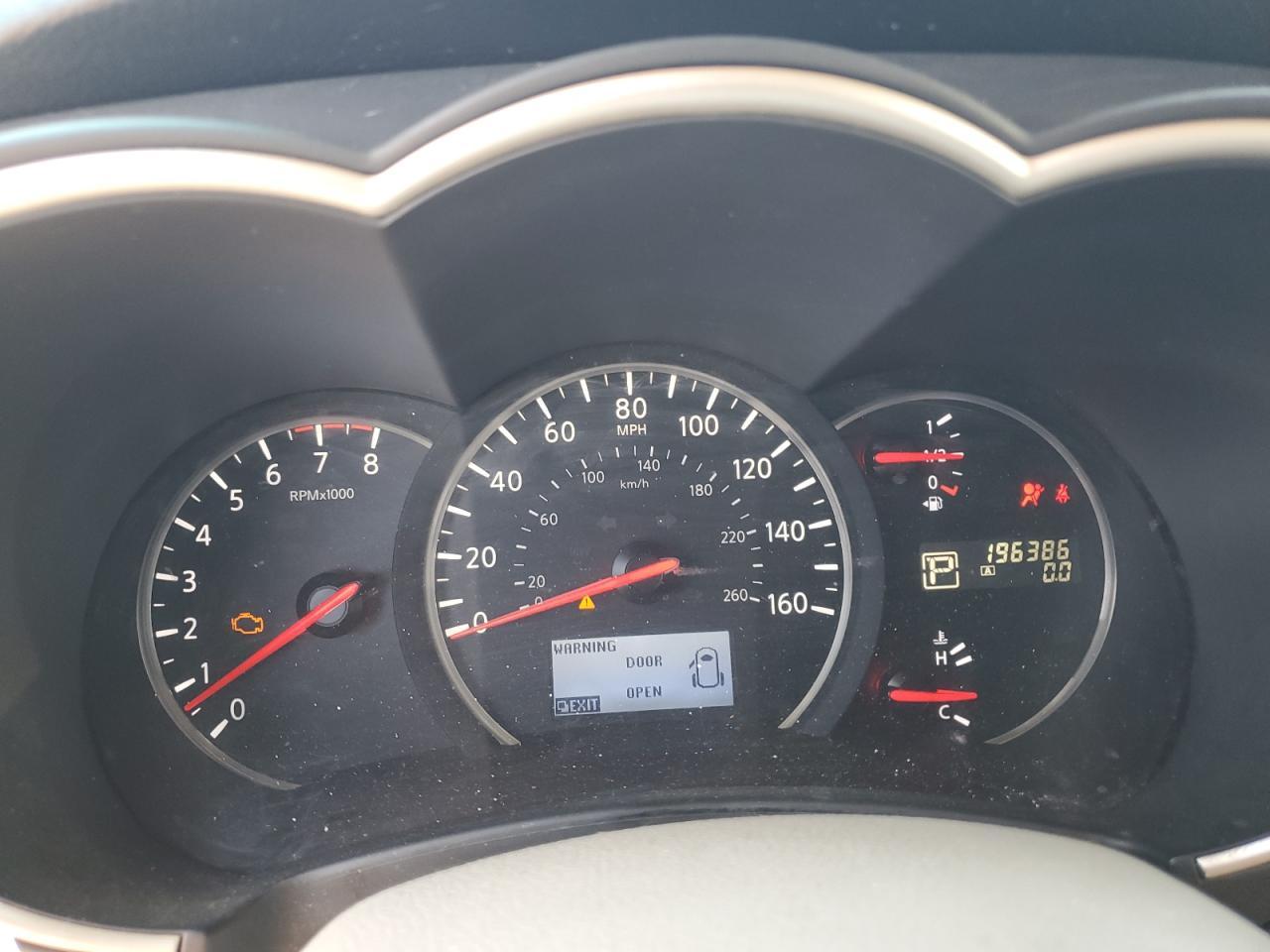 2016 NISSAN Quest