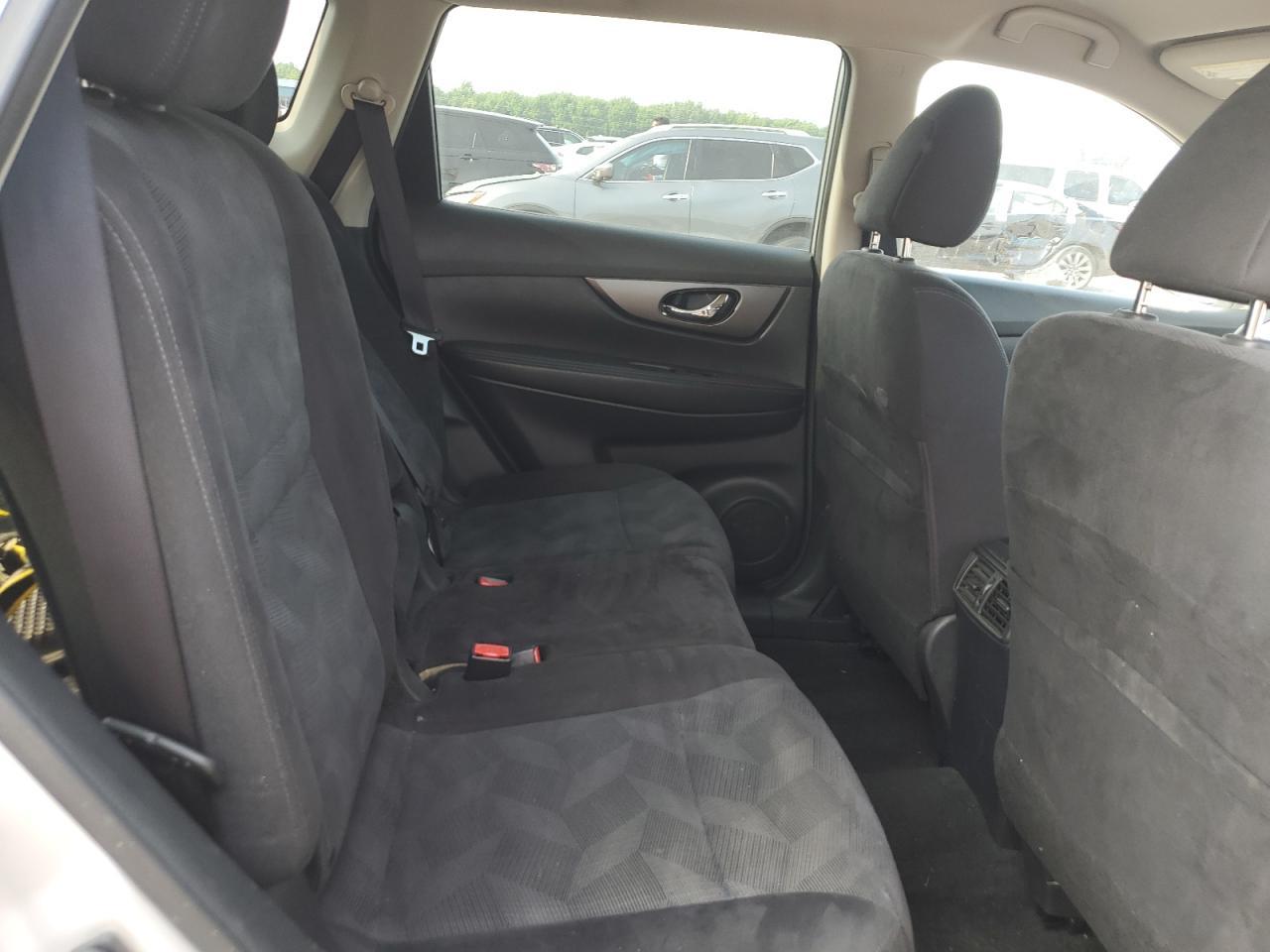 2015 NISSAN ROGUE