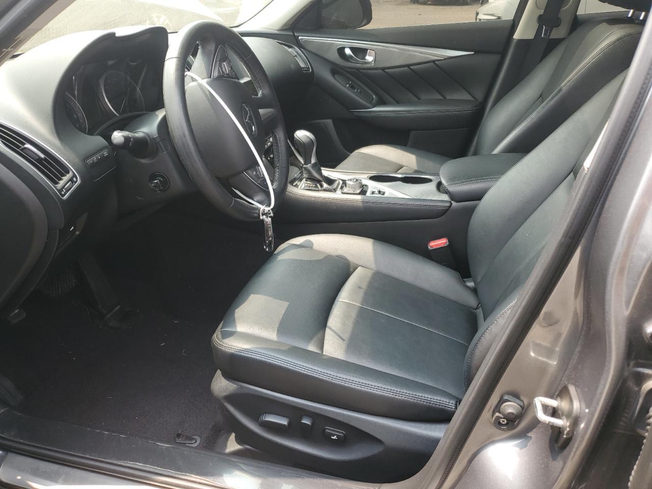 2016 INFINITI Q50