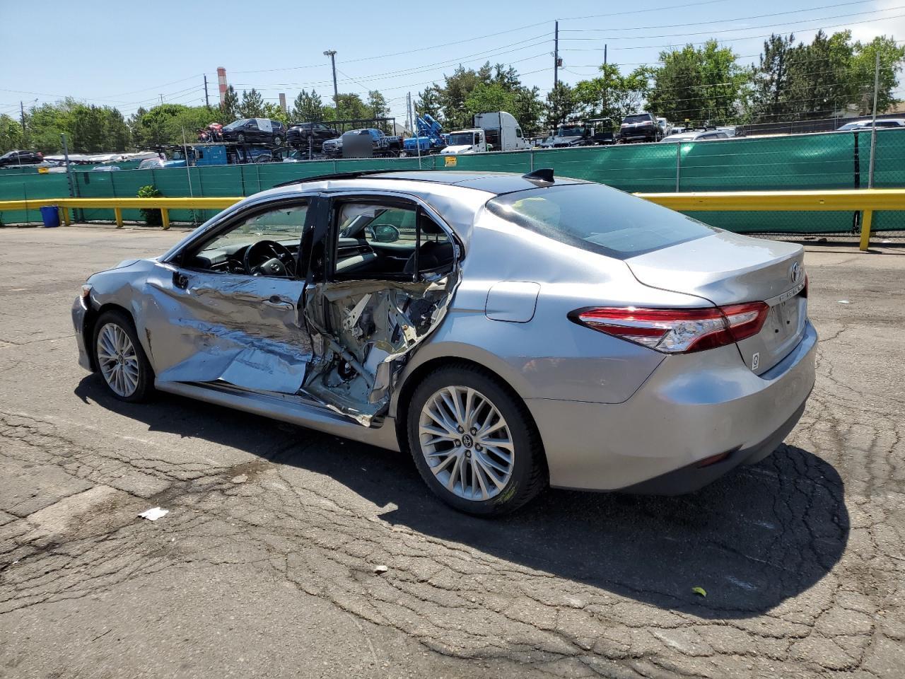 2019 TOYOTA CAMRY