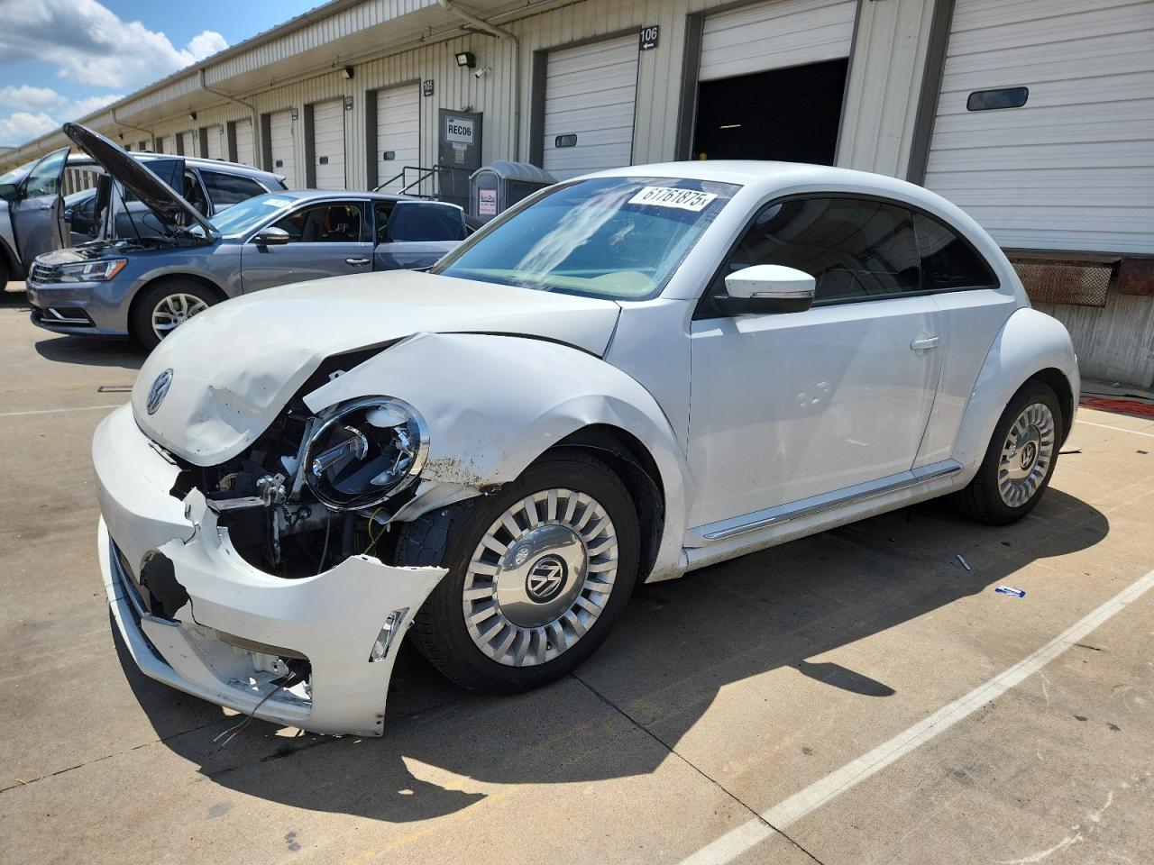 2015 VOLKSWAGEN Beetle