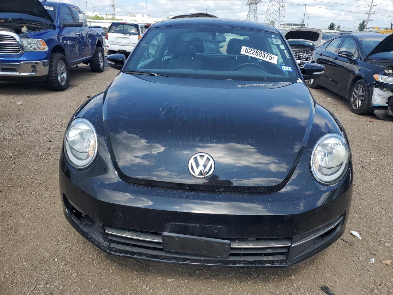 2013 VOLKSWAGEN Beetle