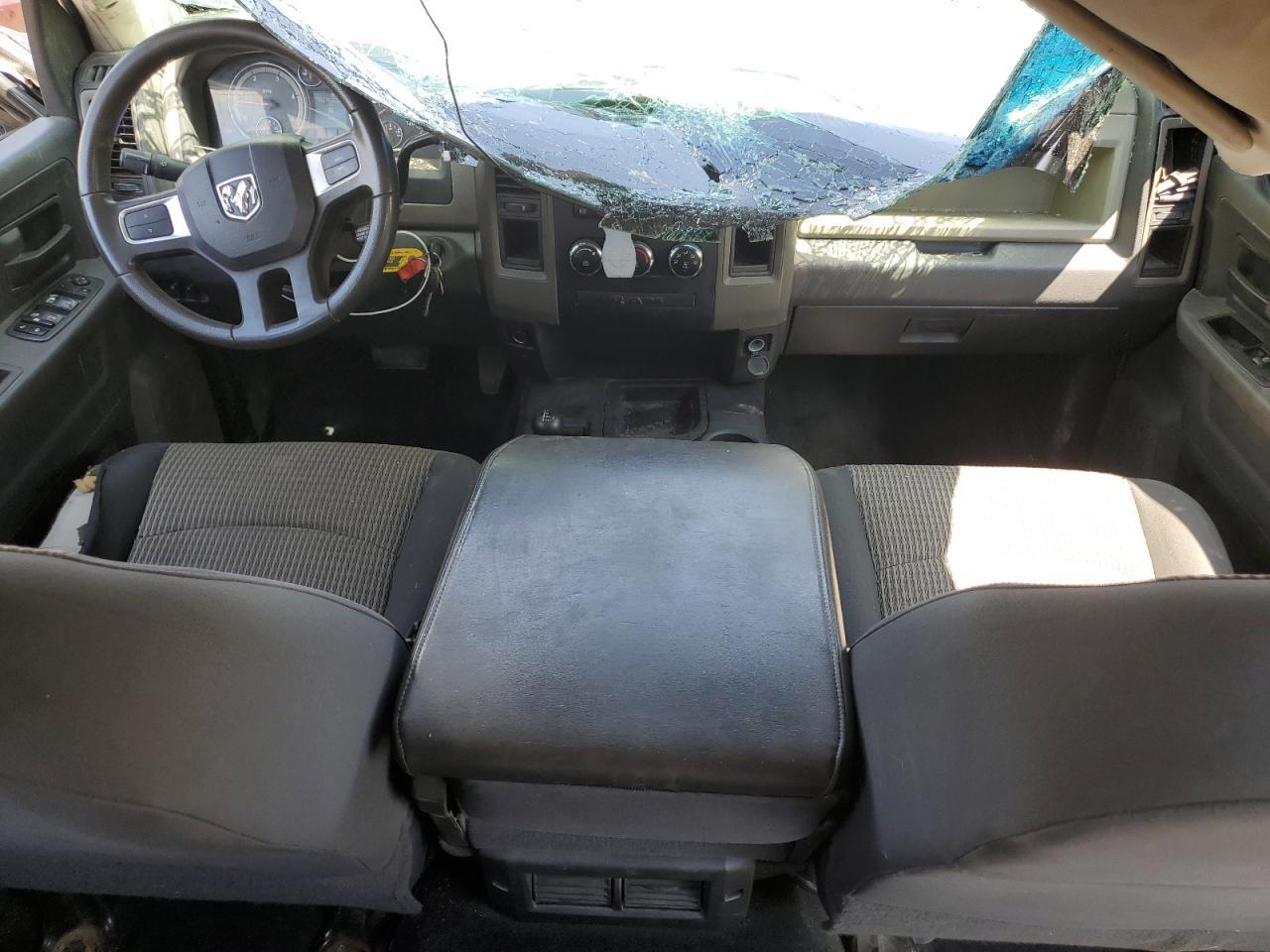 2011 DODGE Ram 2500