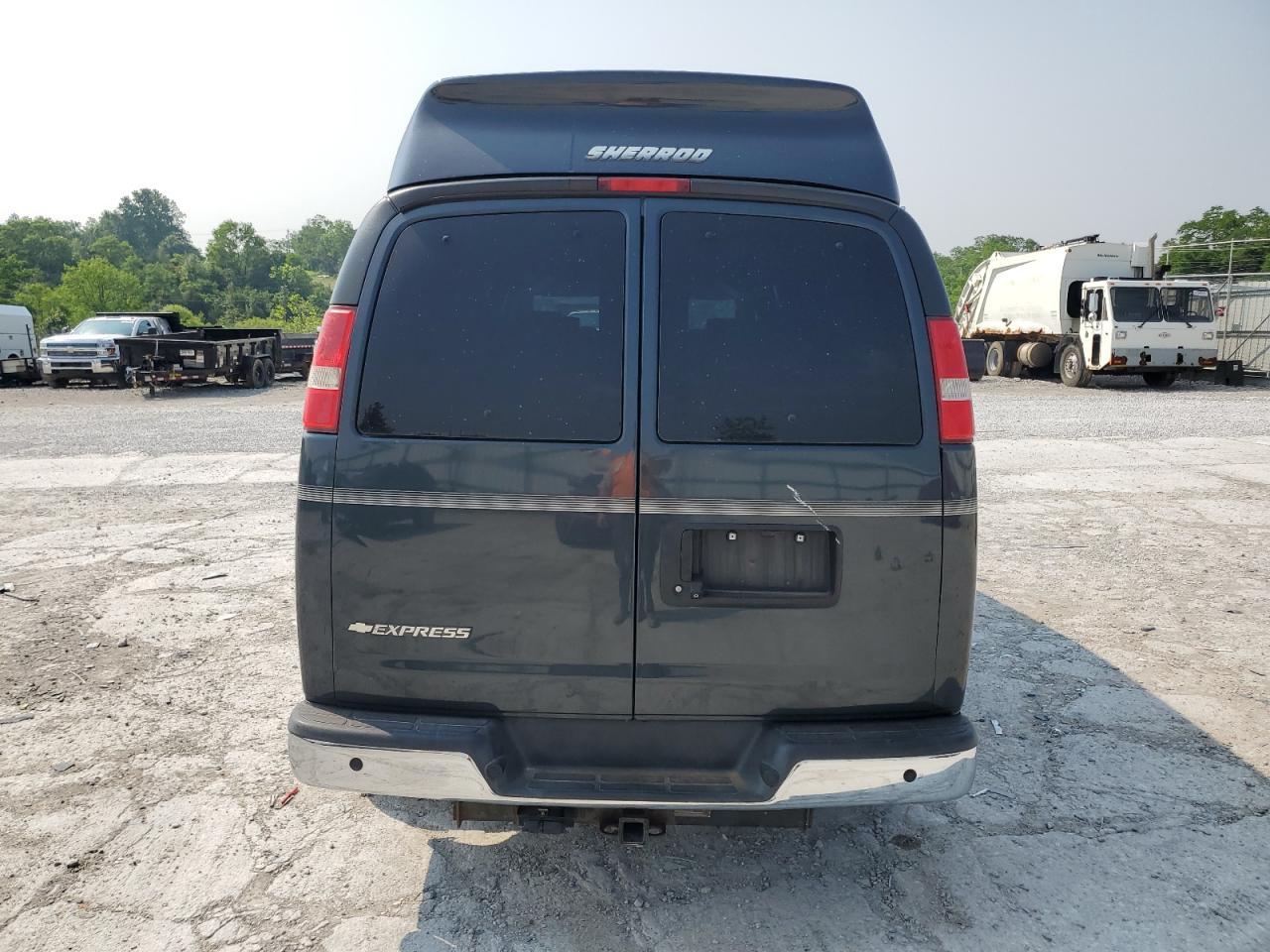 2017 CHEVROLET EXPRESS 2500