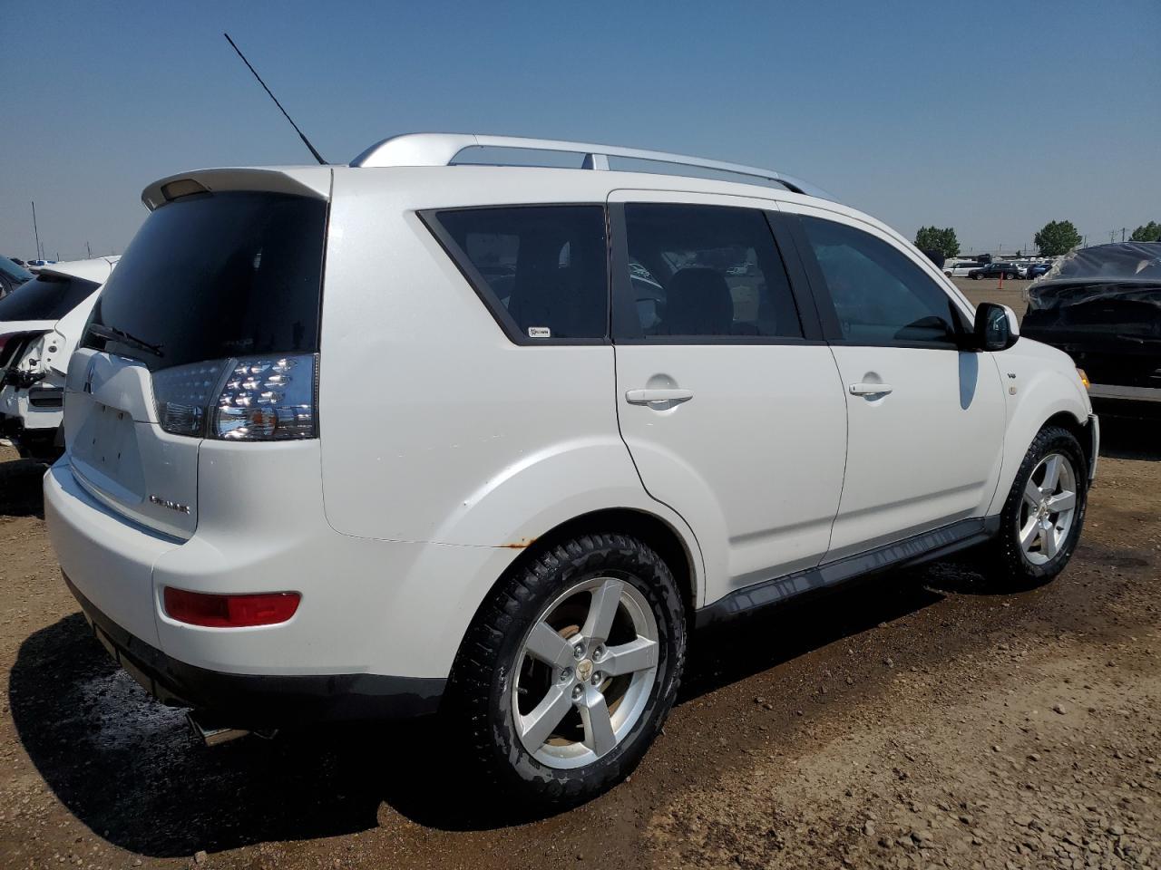 2009 MITSUBISHI outlander