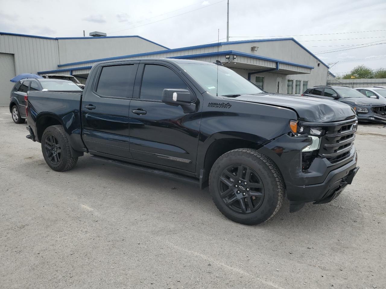 2025 CHEVROLET Silverado