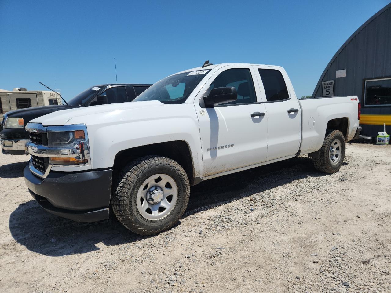 2018 CHEVROLET Silverado