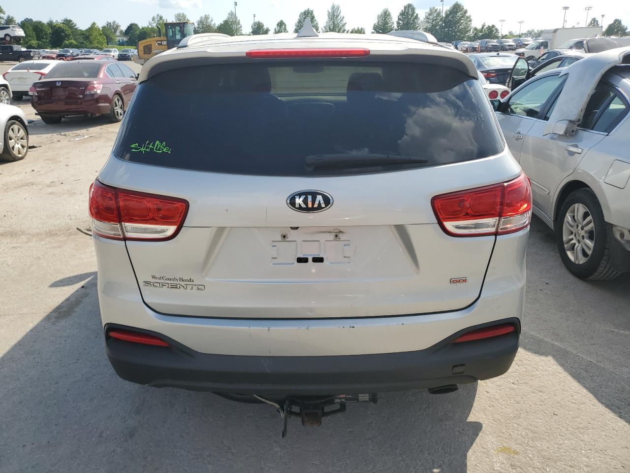 2016 KIA SORENTO