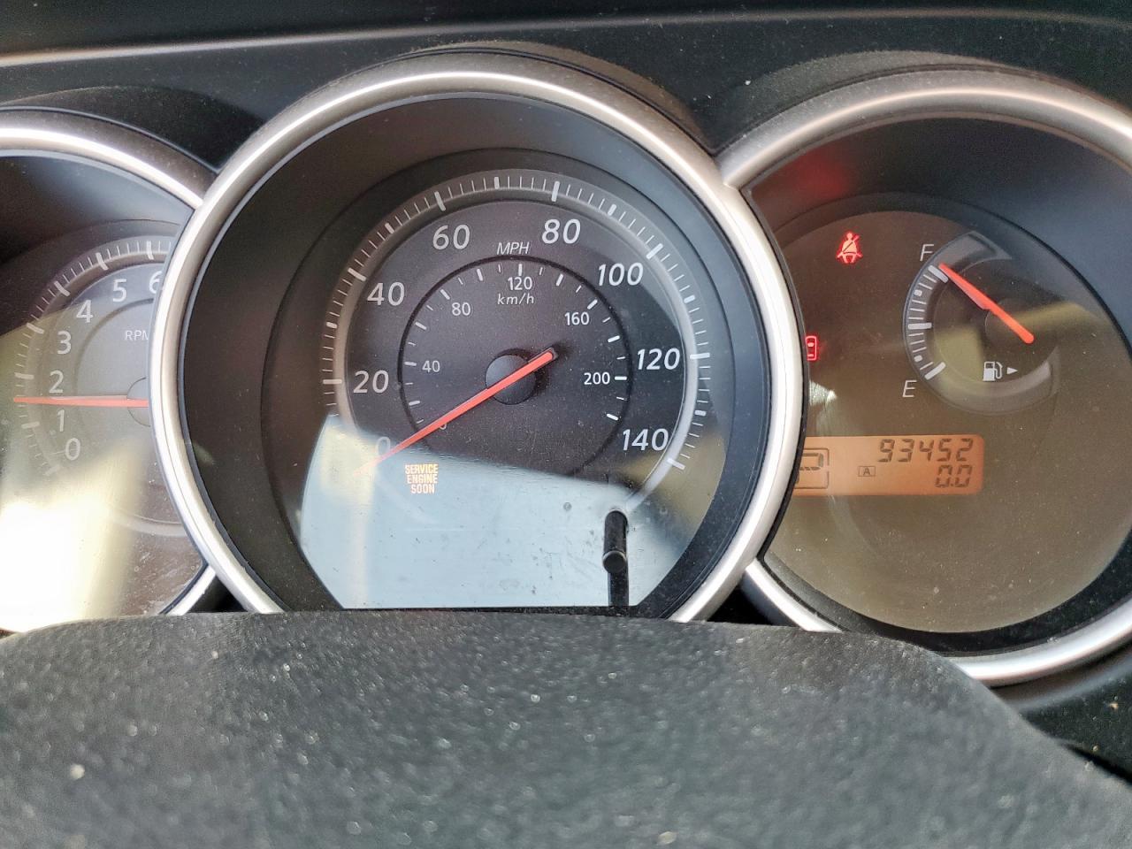 2012 NISSAN VERSA
