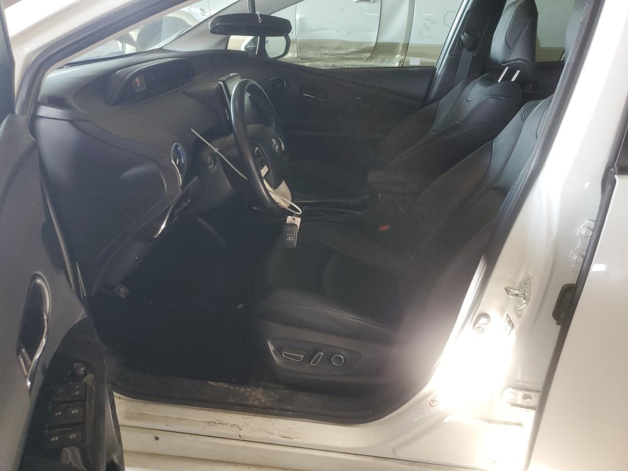 2018 TOYOTA PRIUS