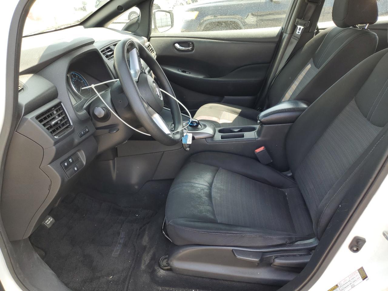2020 NISSAN LEAF
