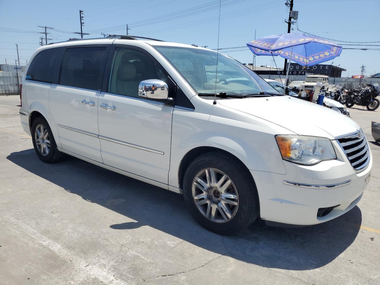 2008 CHRYSLER Town & Country