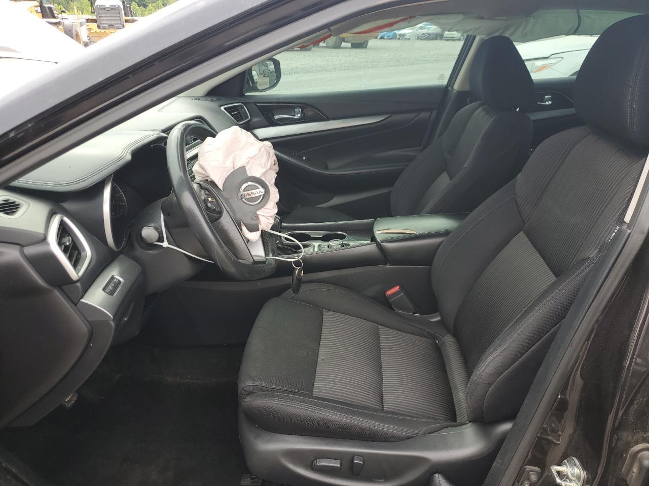 2016 NISSAN Maxima