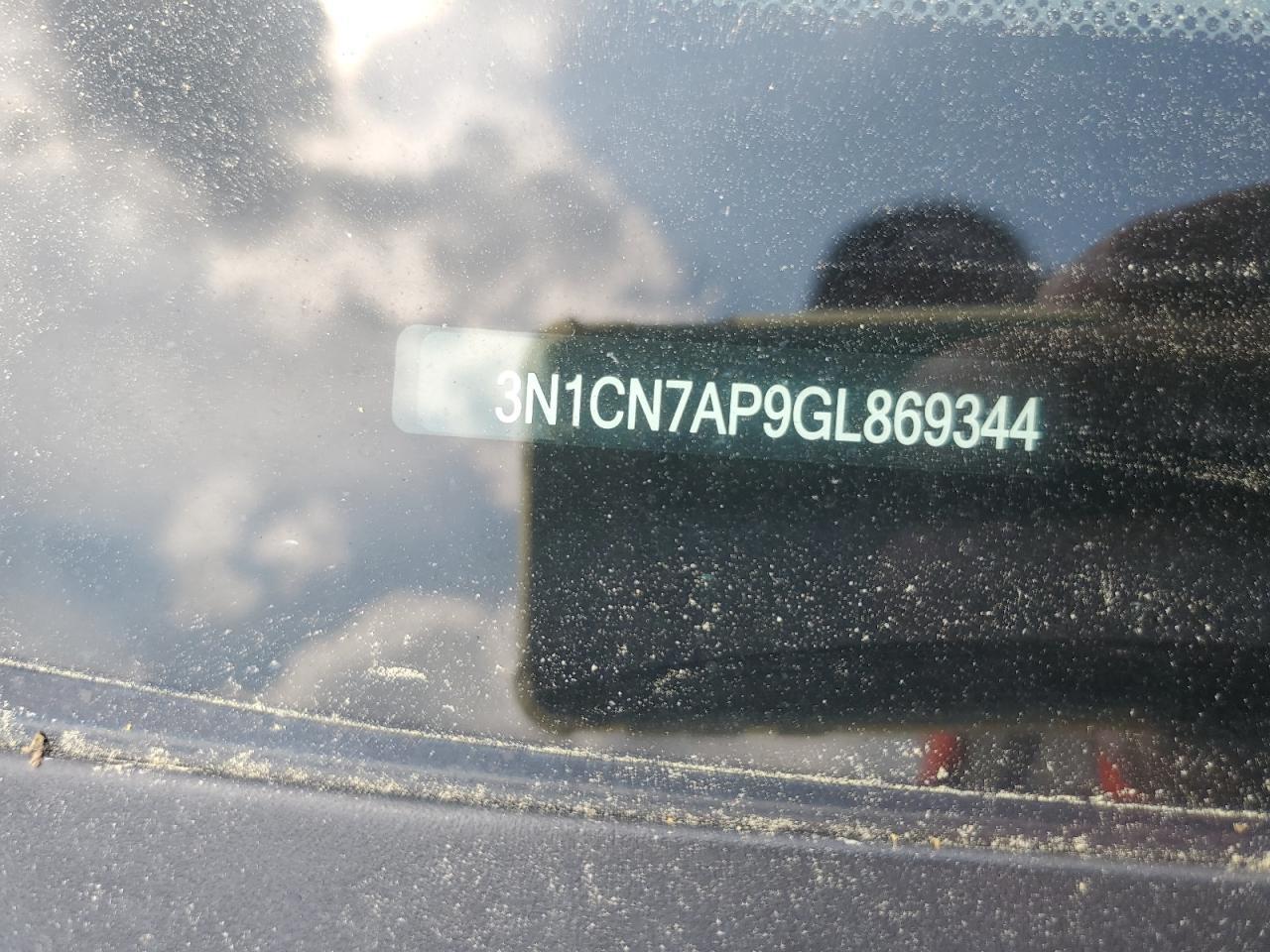 2016 NISSAN VERSA