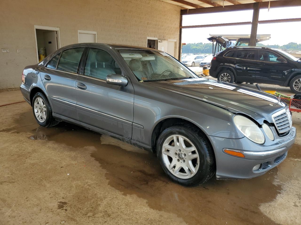 2005 MERCEDES-BENZ E-Class