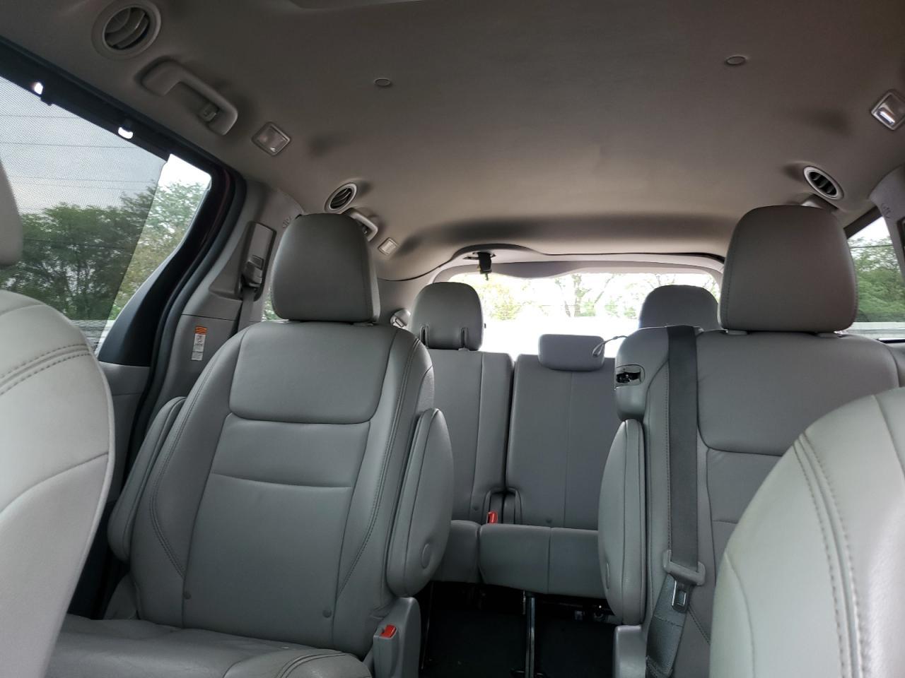 2019 TOYOTA SIENNA