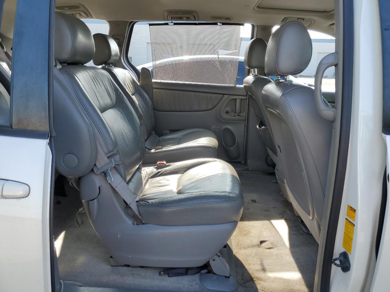 2006 TOYOTA SIENNA