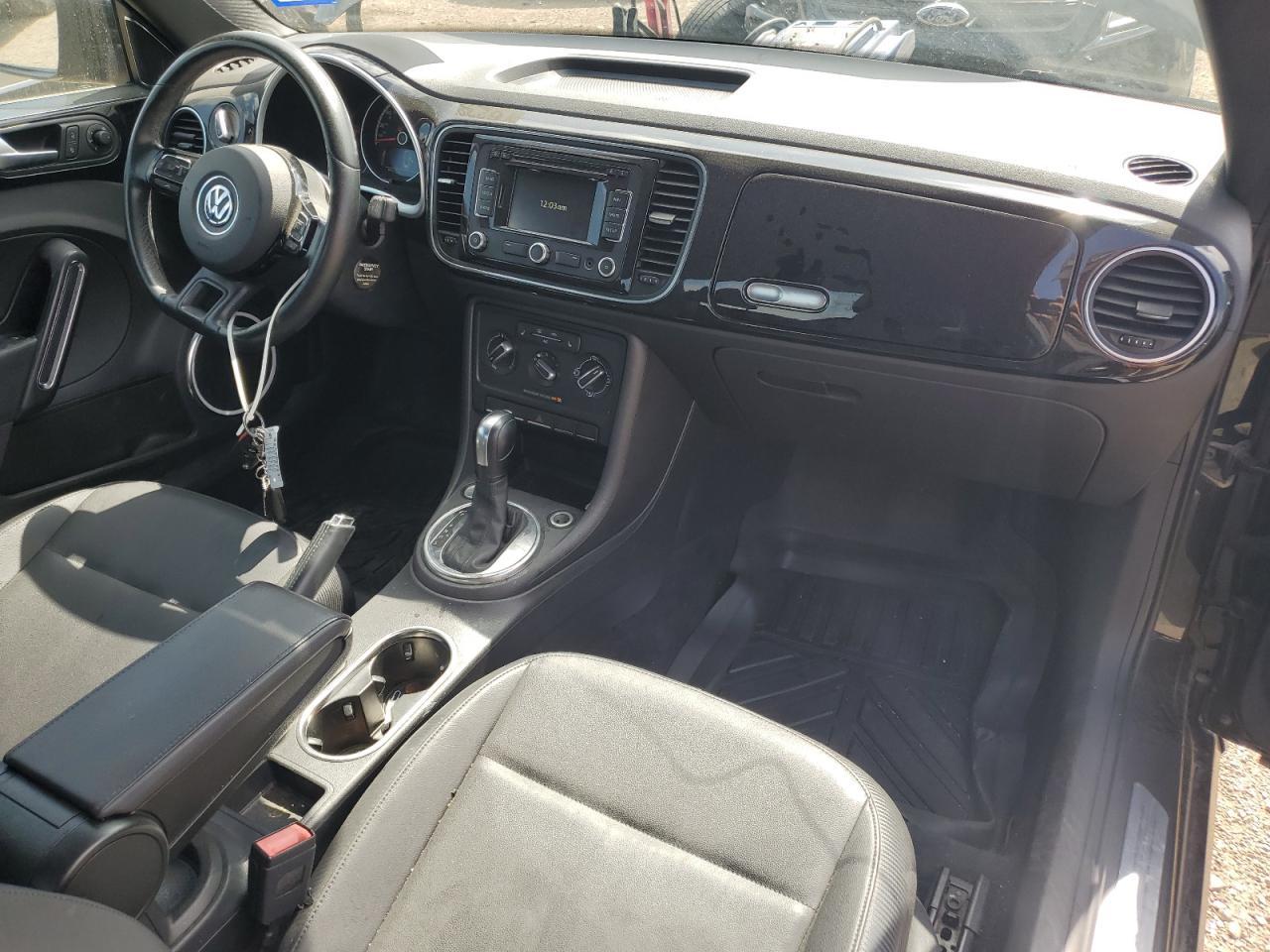 2013 VOLKSWAGEN Beetle