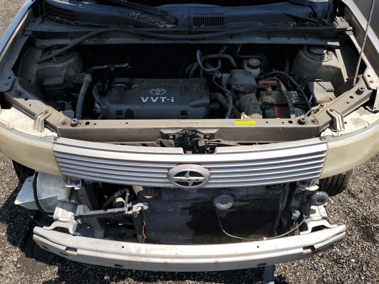 2005 TOYOTA SCION