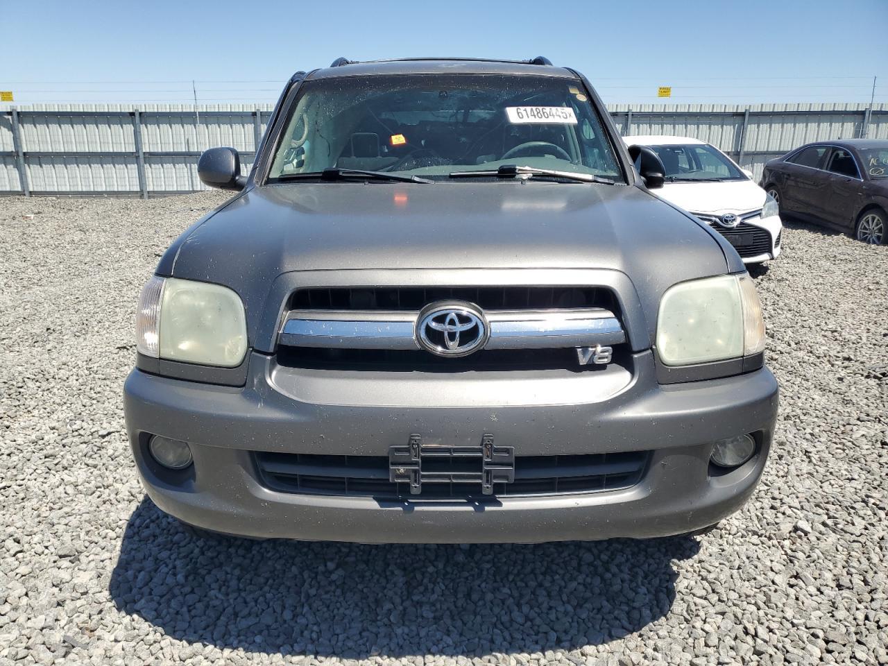 2005 TOYOTA Sequoia