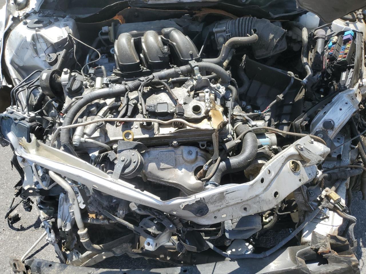 2013 TOYOTA Avalon