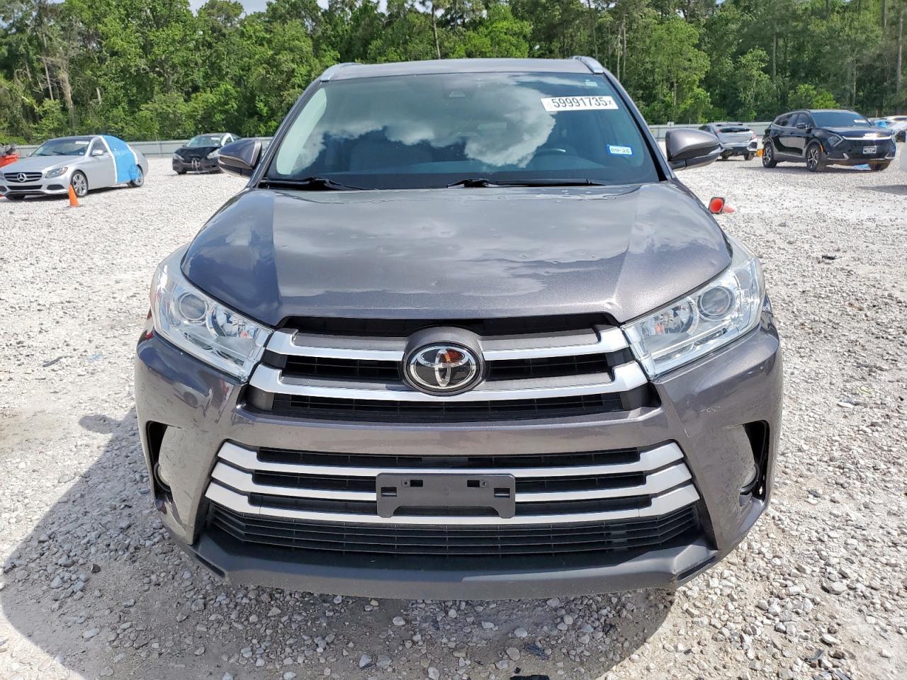 2018 TOYOTA HIGHLANDER