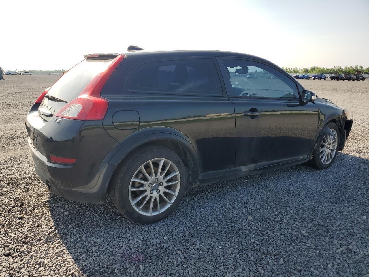 2011 VOLVO C30