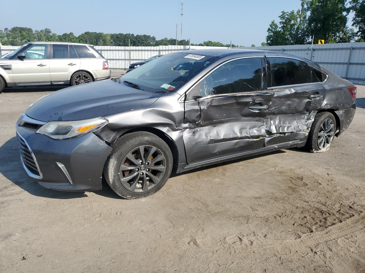 2017 TOYOTA Avalon