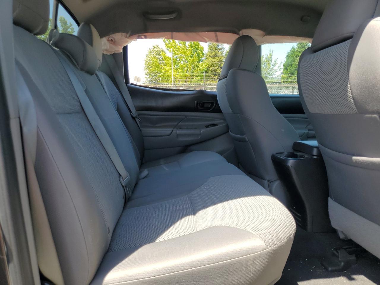 2015 TOYOTA TACOMA