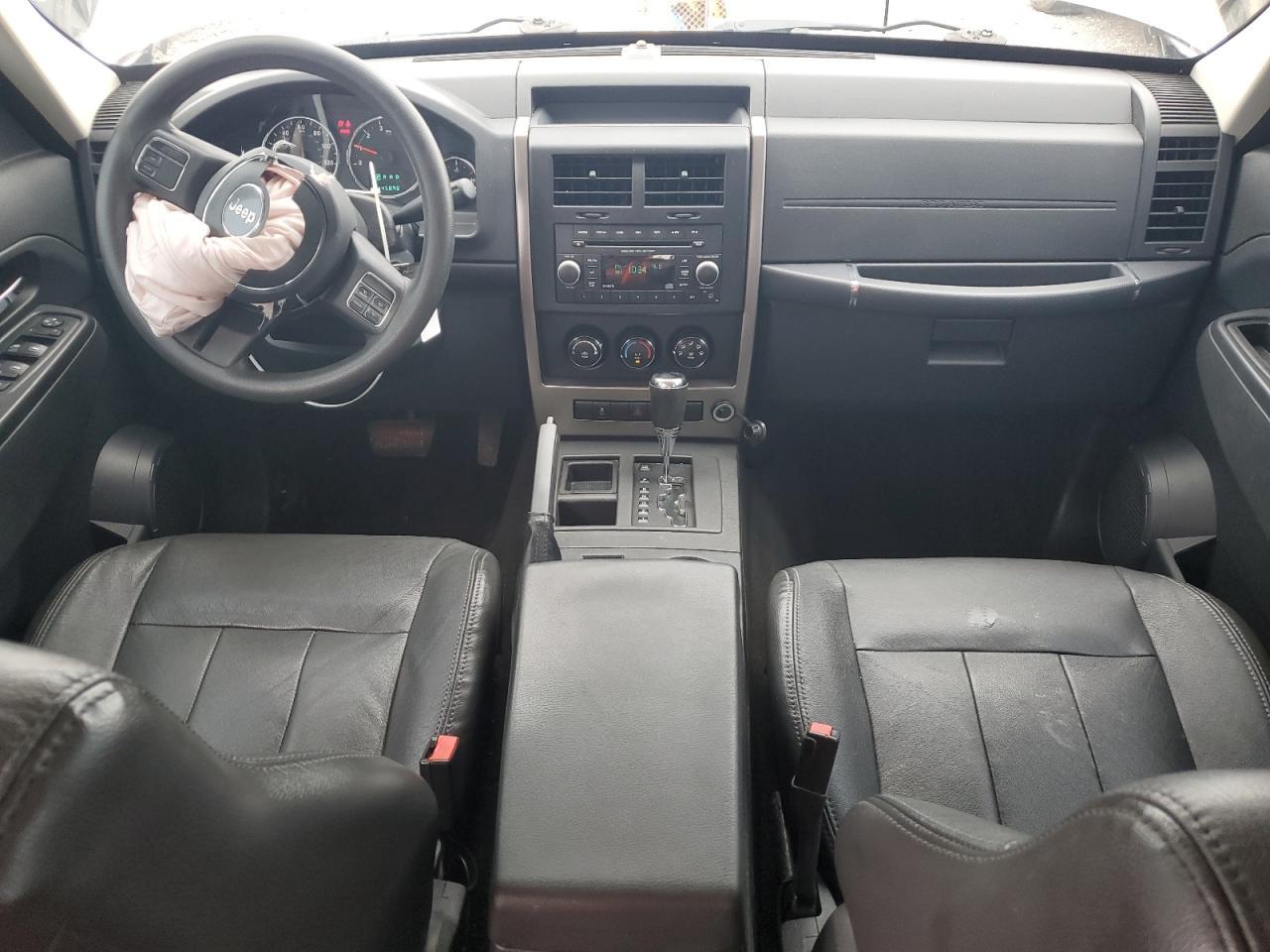 2012 JEEP Liberty