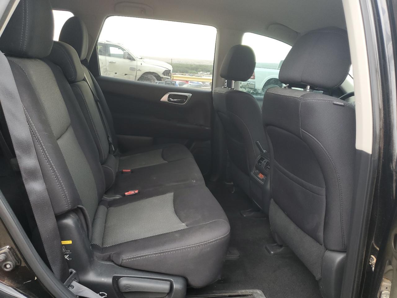 2017 NISSAN PATHFINDER