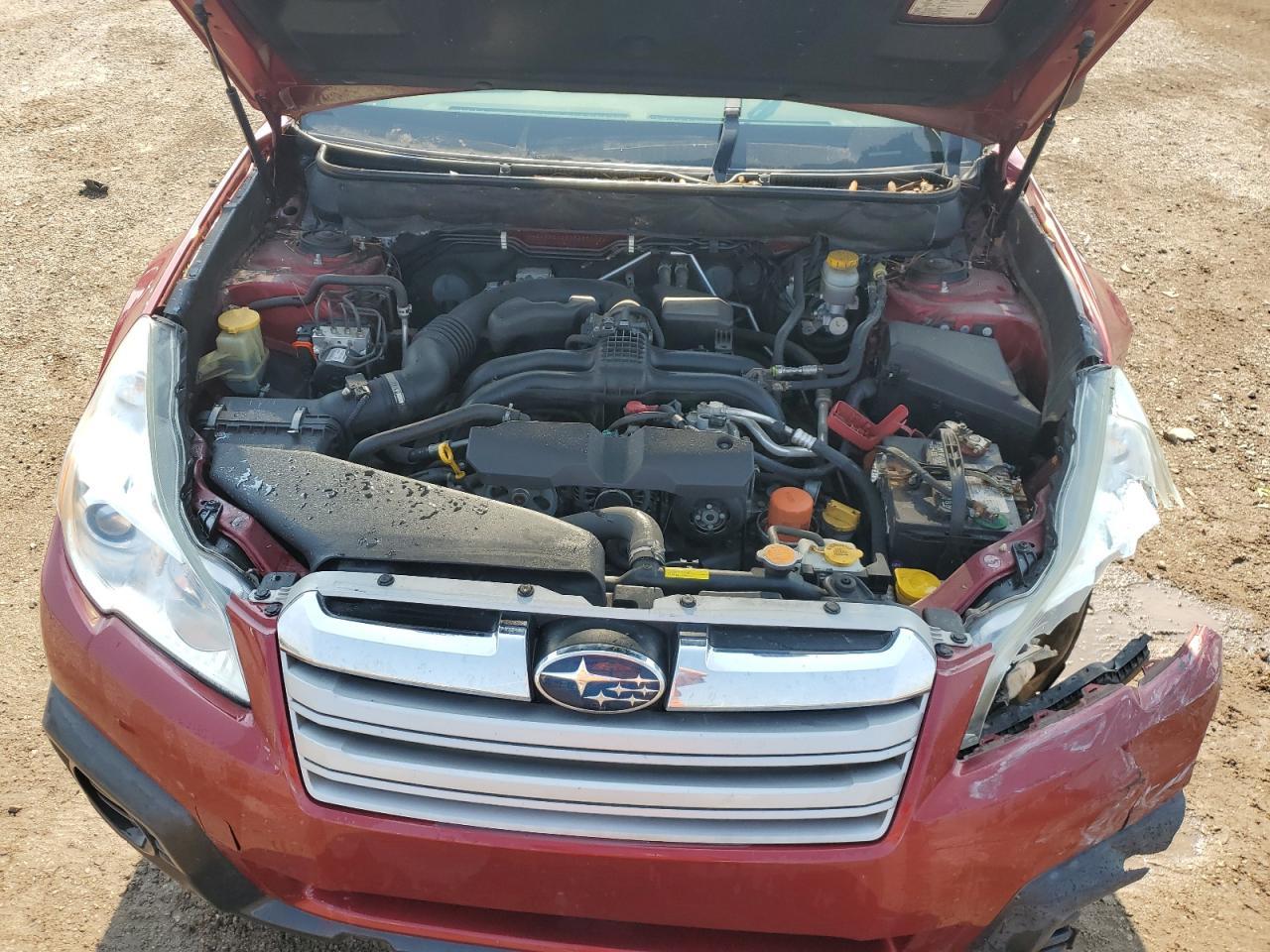 2013 SUBARU Outback