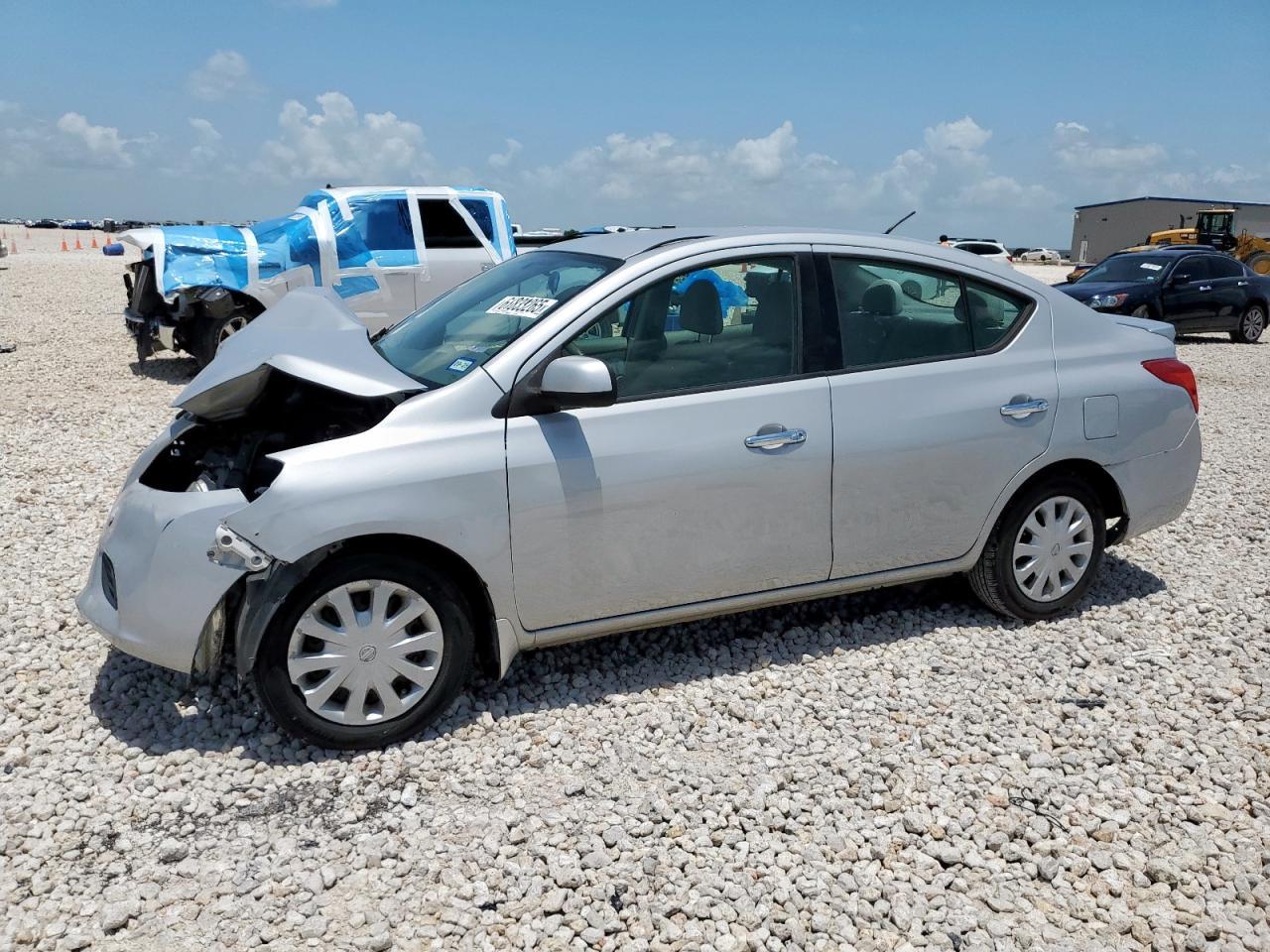 2014 NISSAN VERSA