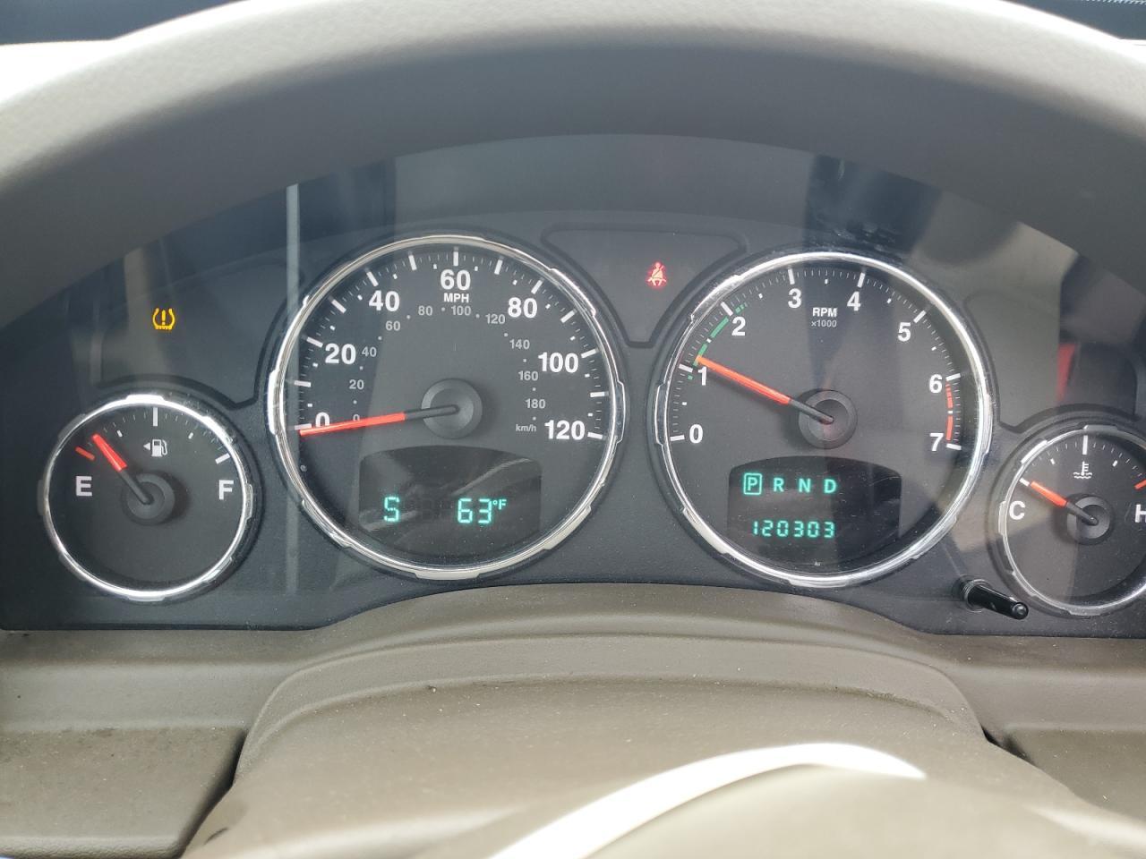 2012 JEEP Liberty