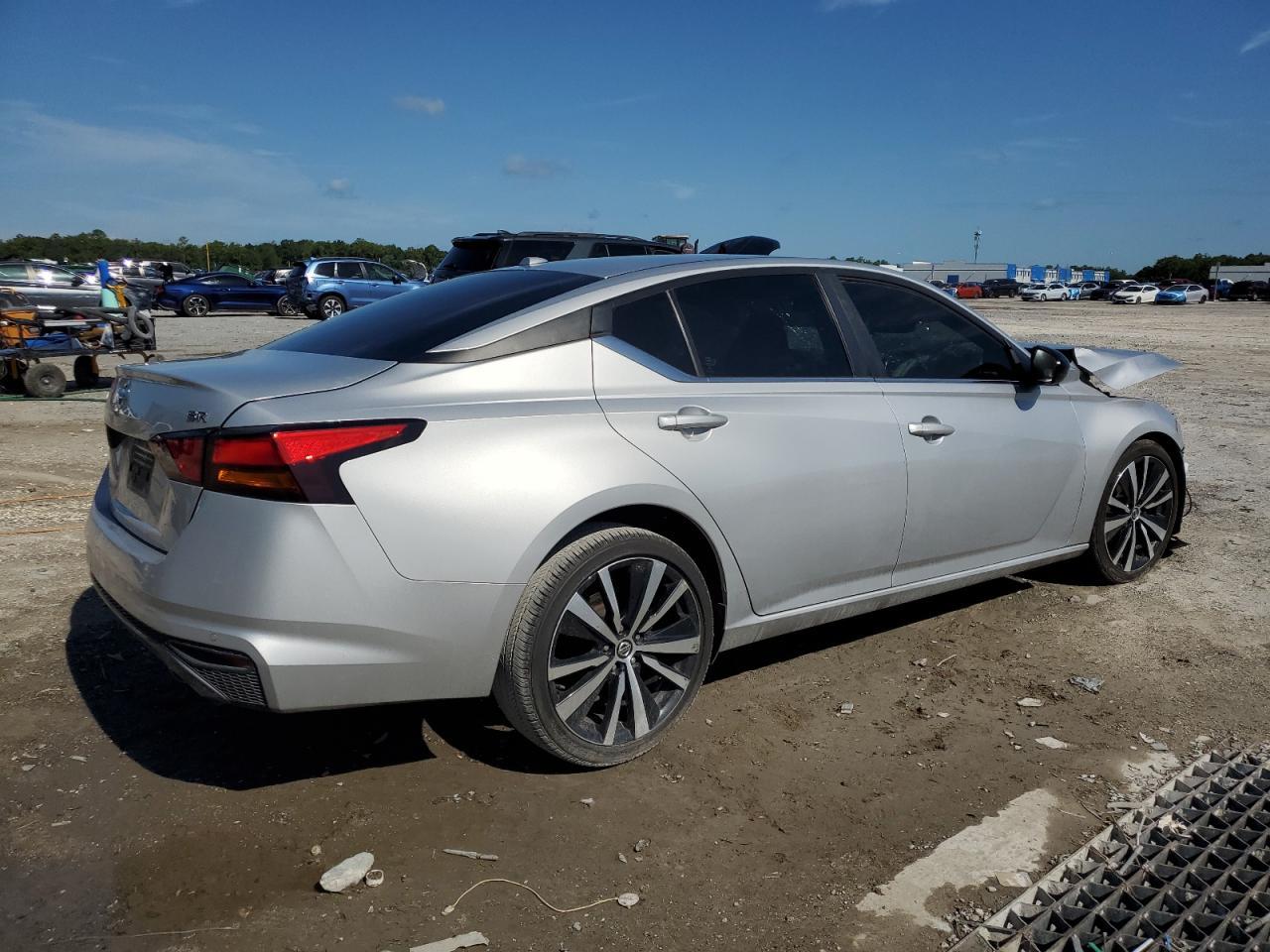 2022 NISSAN ALTIMA