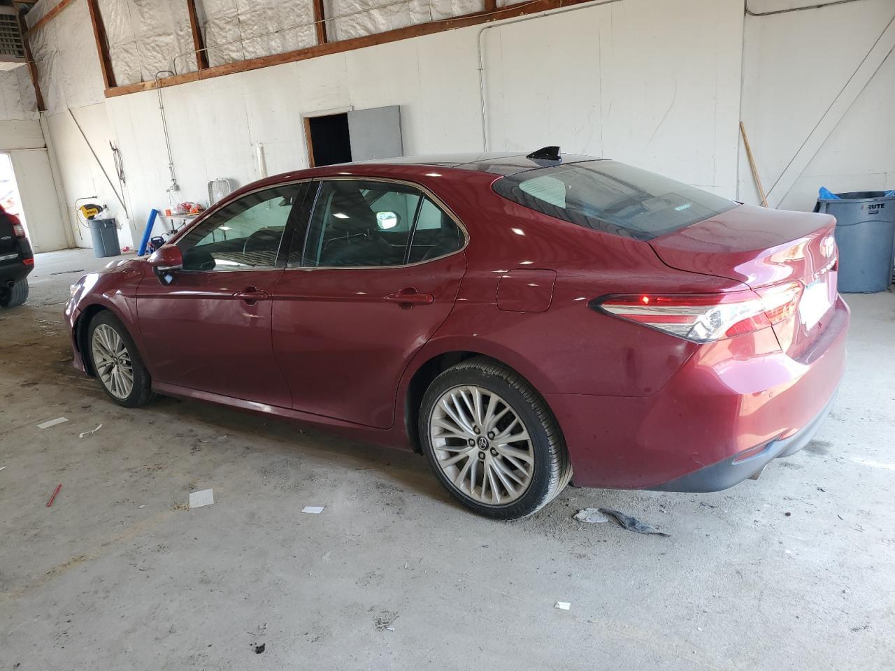 2018 TOYOTA CAMRY