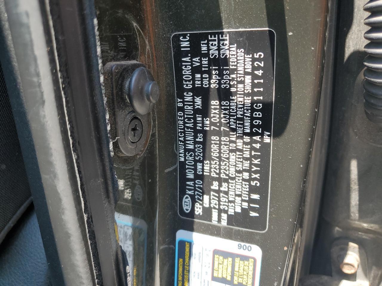 2011 KIA SORENTO