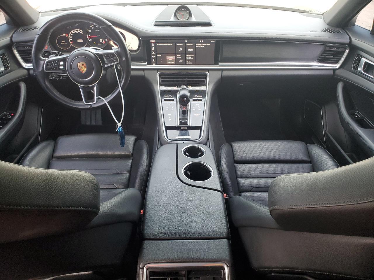 2019 PORSCHE Panamera