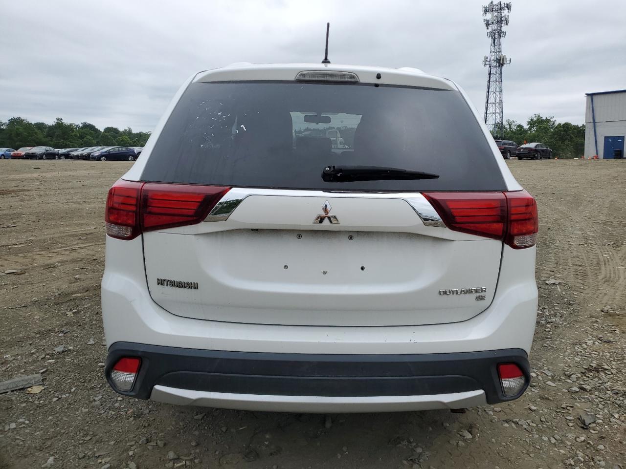 2016 MITSUBISHI outlander