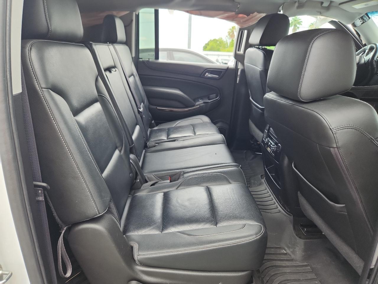 2016 CHEVROLET Suburban