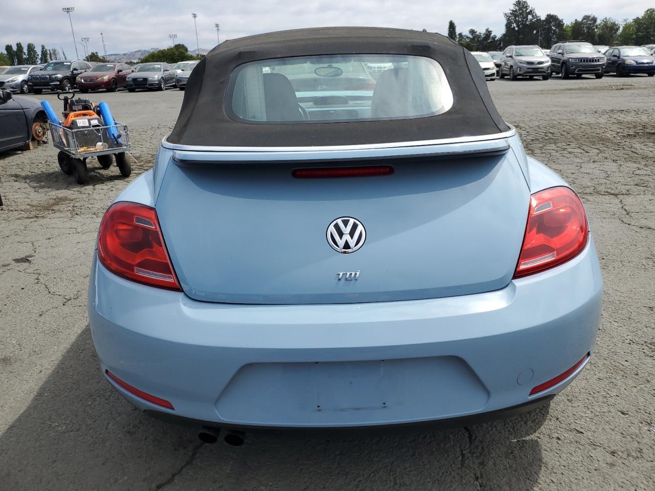 2014 VOLKSWAGEN Beetle