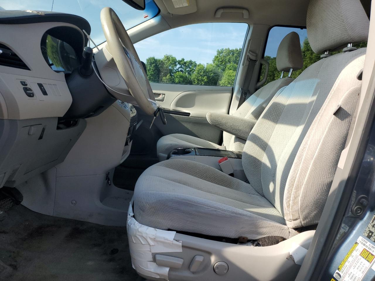 2014 TOYOTA SIENNA