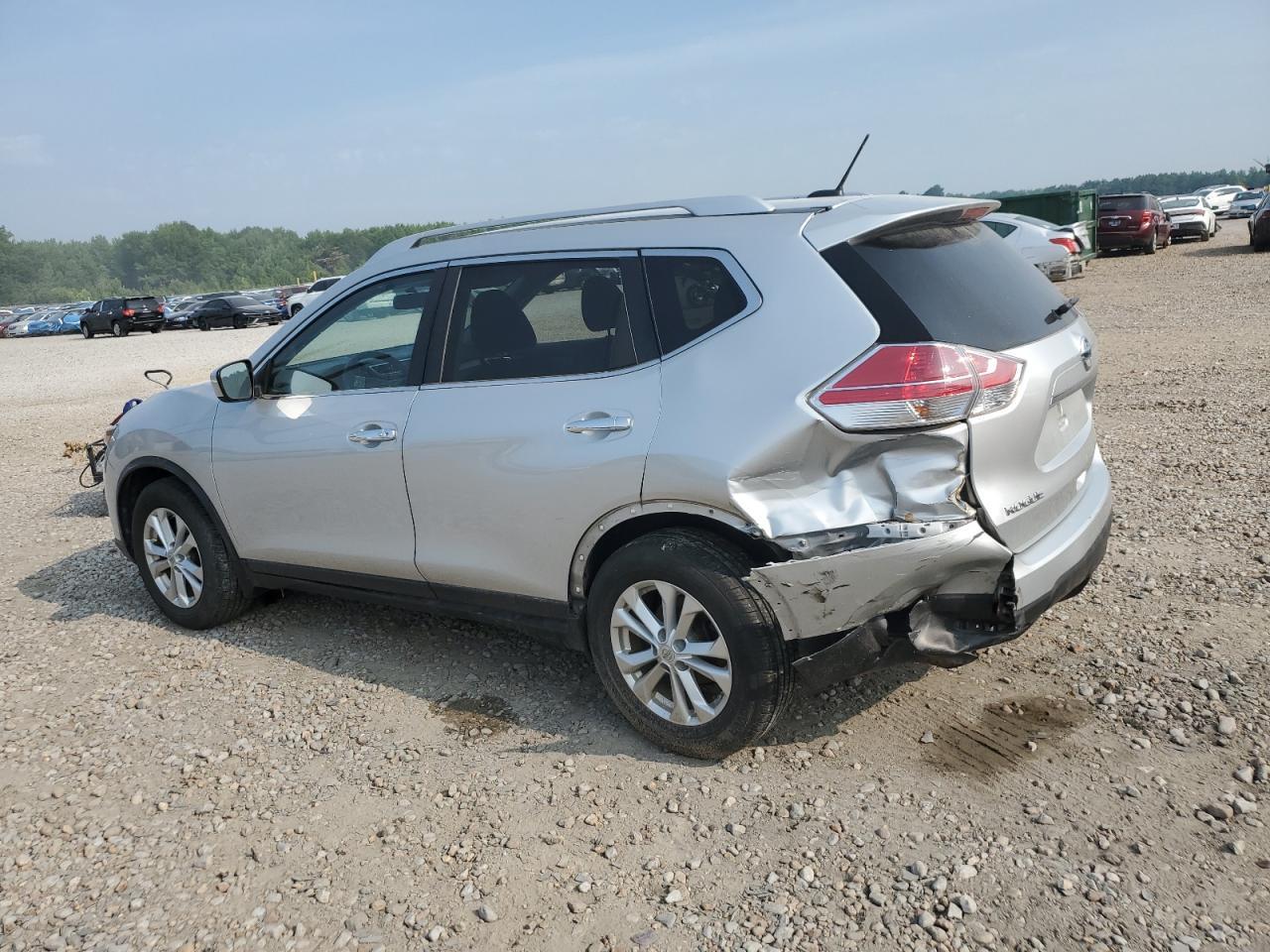 2015 NISSAN ROGUE
