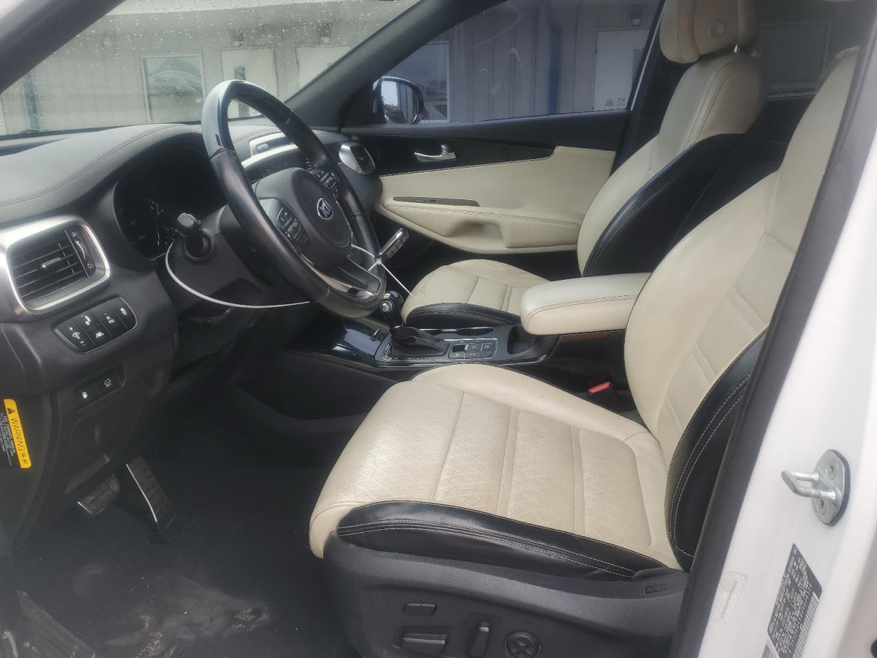 2016 KIA SORENTO
